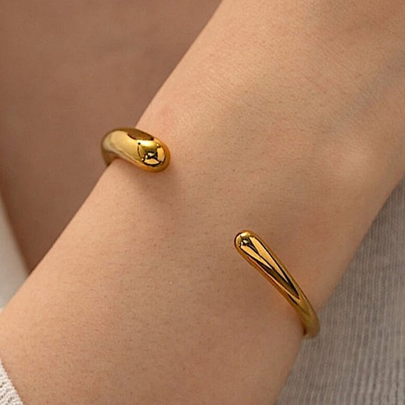 Gold Irregular Geometric Bangle Bracelet, Thick & Thin Cuff, Gold Plated - Picture 4 of 10